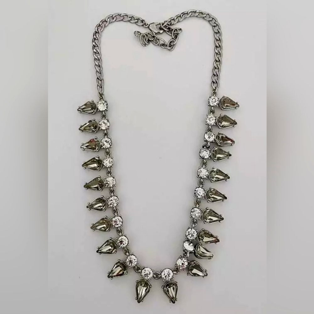 LOFT SILVER TONE CUT CRYSTAL 18"-21" NECKLACE NWOT